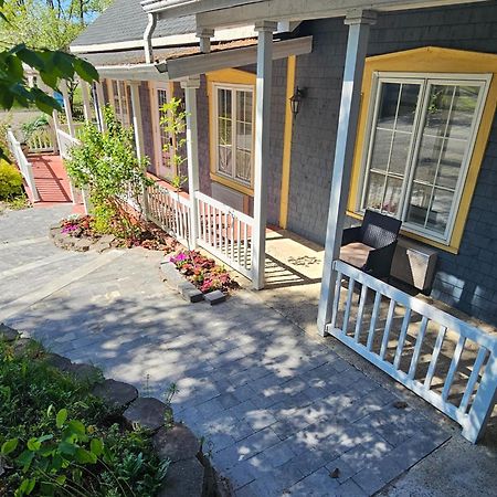 Hotel Fleurs Karaibes Saint-Alexandre-de-Kamouraska Esterno foto