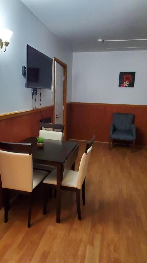 Hotel Fleurs Karaibes Saint-Alexandre-de-Kamouraska Esterno foto
