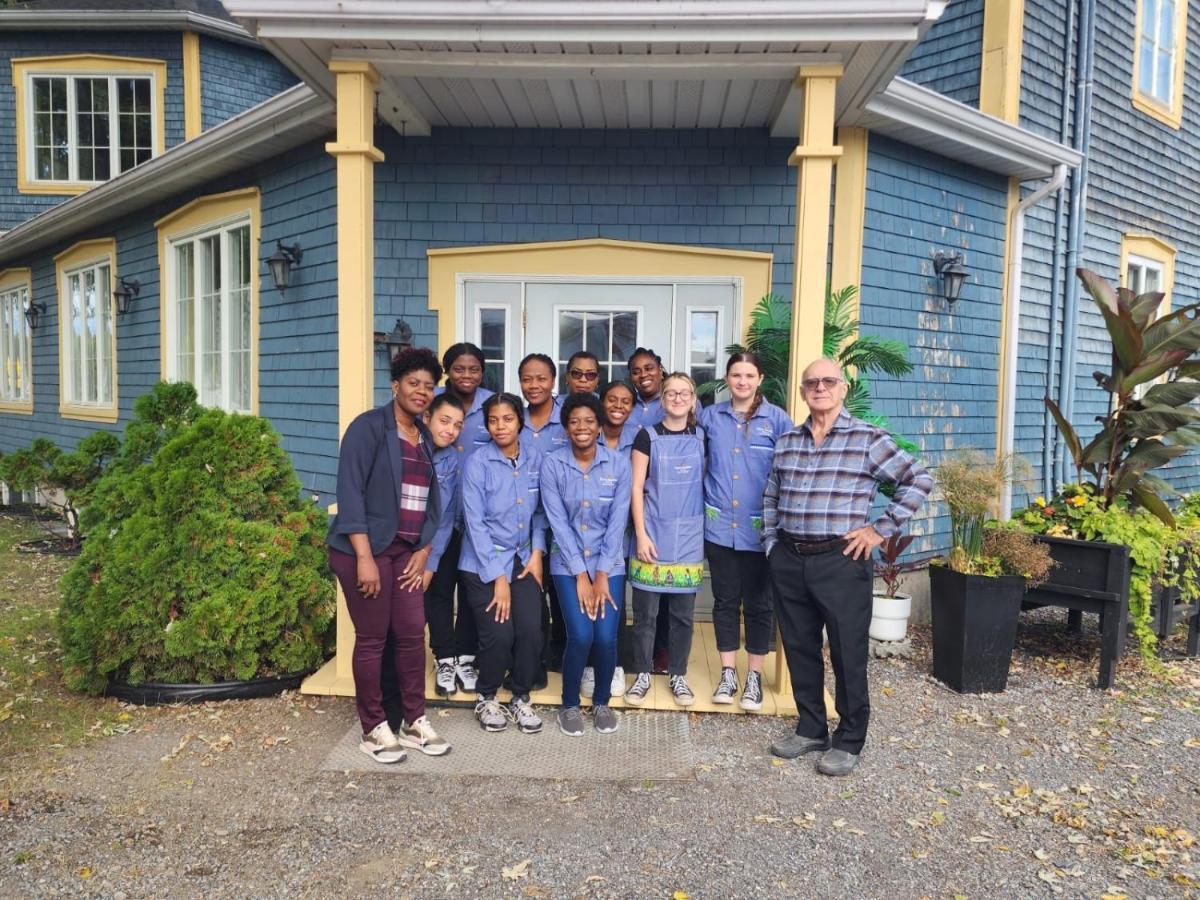 Hotel Fleurs Karaibes Saint-Alexandre-de-Kamouraska Esterno foto